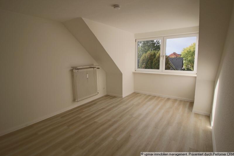 Dachgeschoßwohnung Flensburg Fruerlund - 3 Zimmer, 52 m&sup2;, 484&euro; | Angebot:24768027