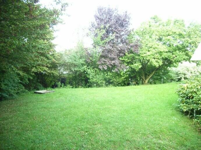 Bungalow Bonn Lannesdorf - 3 Zimmer, 151 m&sup2;, 2.195&euro; | Angebot:25729390