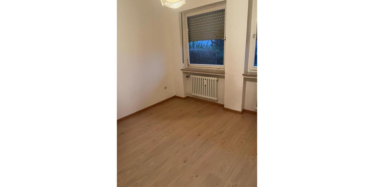 Erdgeschoßwohnung Bad Hersfeld - 2.5 Zimmer, 65 m&sup2;, 600&euro; | Angebot:26049647