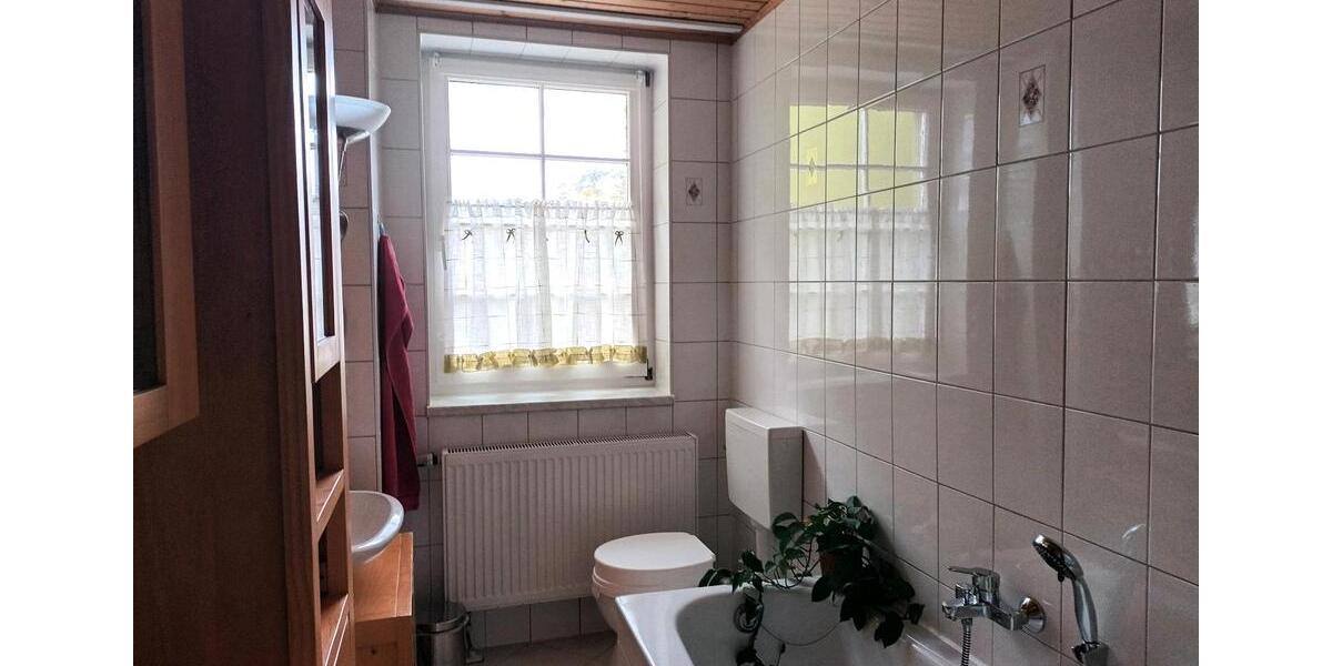 Erdgeschoßwohnung Bad Frankenhausen/Kyffhäuser Kyffhäuser - 3.5 Zimmer, 80 m&sup2;, 730&euro; | Angebot:26339580