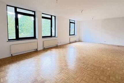 Gewerbeobjekt Bonn Lannesdorf - 8 Zimmer, 870&euro; | Angebot:25302283