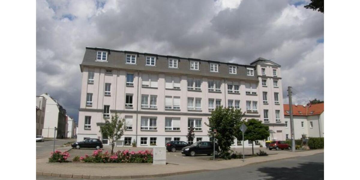 Dachgeschoßwohnung Crimmitschau - 2 Zimmer, 47 m&sup2;, 250&euro; | Angebot:25713808