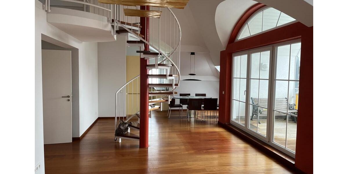 Dachgeschoßwohnung Gröbenzell - 3 Zimmer, 106 m&sup2;, 2.050&euro; | Angebot:25002696