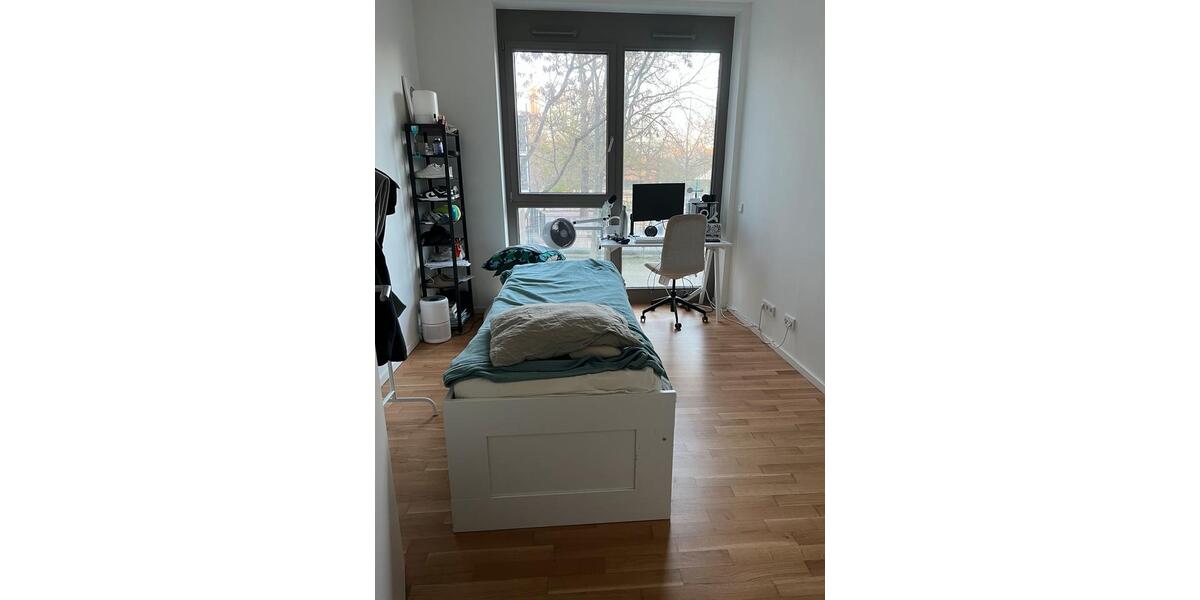 Etagenwohnung Berlin Mitte - 3 Zimmer, 88 m&sup2;, 2.500&euro; | Angebot:26584447