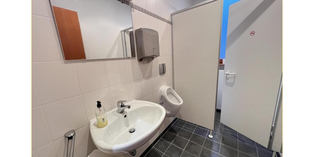 Gewerbeobjekt Hohenbrunn - 2.100&euro; | Angebot:25887141