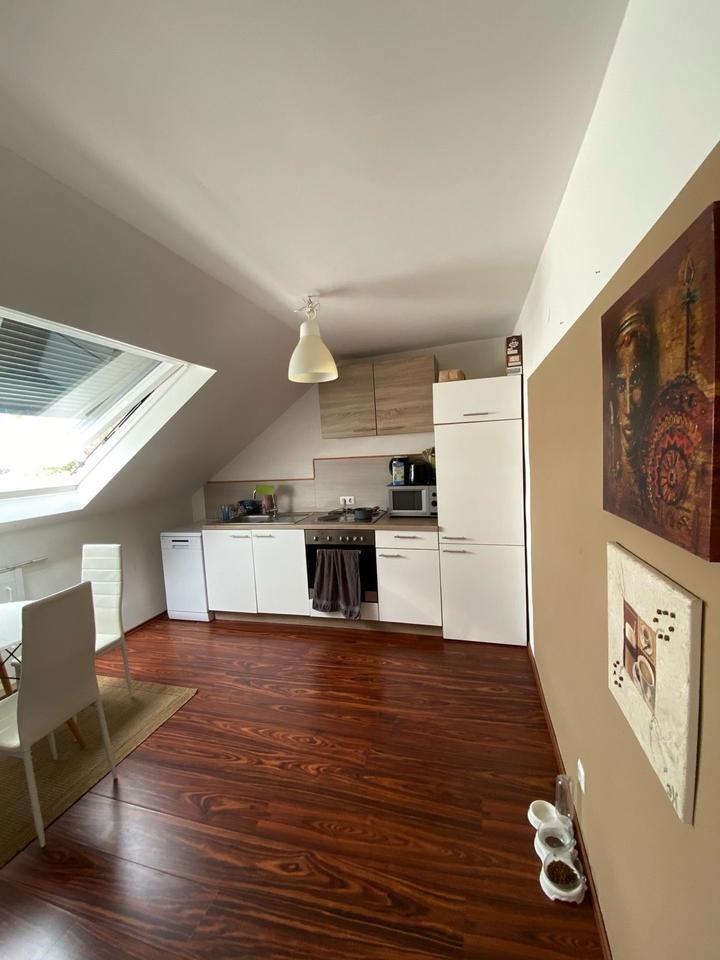Wohnung, 2 Zimmer DG, in LAHR zu vermieten