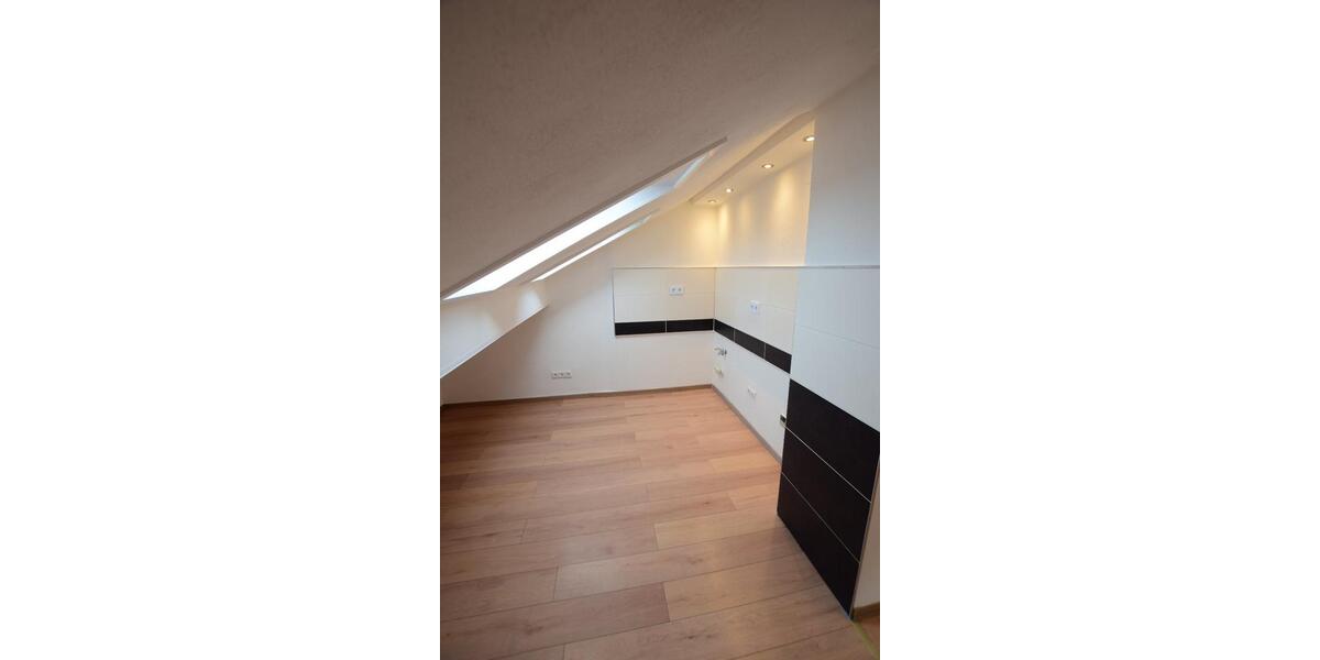 Dachgeschoßwohnung Koblenz Horchheim - 3 Zimmer, 65 m&sup2;, 680&euro; | Angebot:26435810