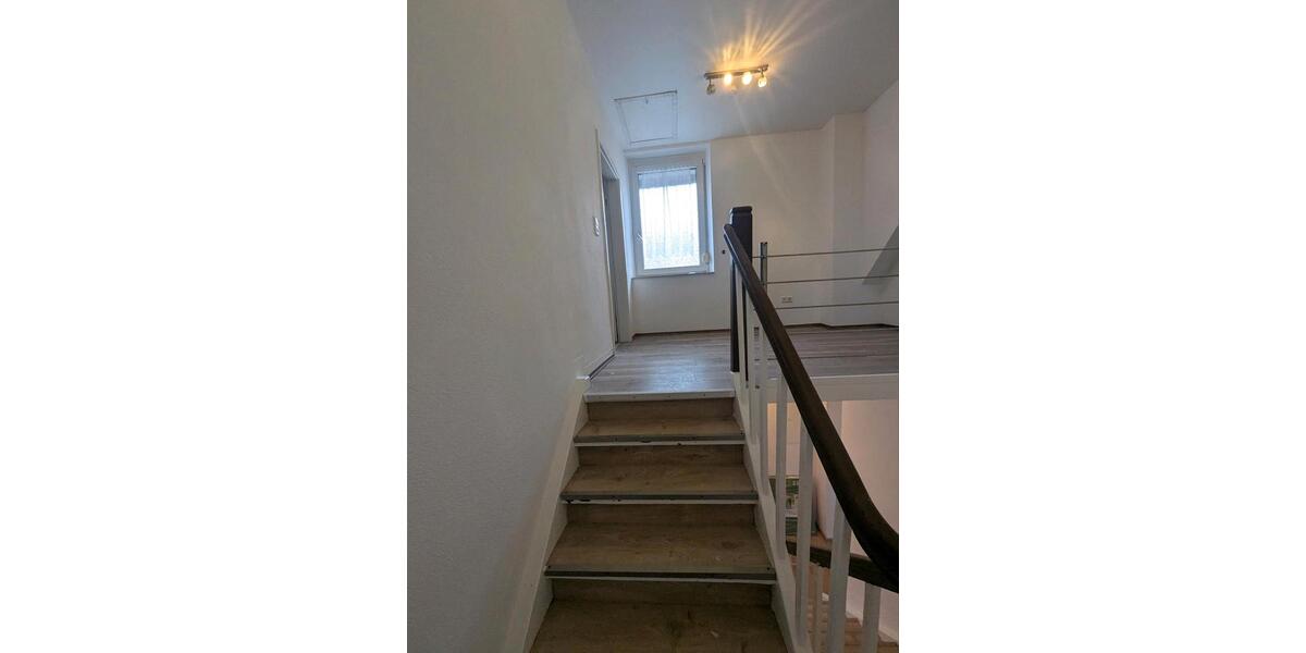 Einfamilienhaus Saarbrücken Scheidt - 4 Zimmer, 172 m&sup2;, 1.400&euro; | Angebot:24780403