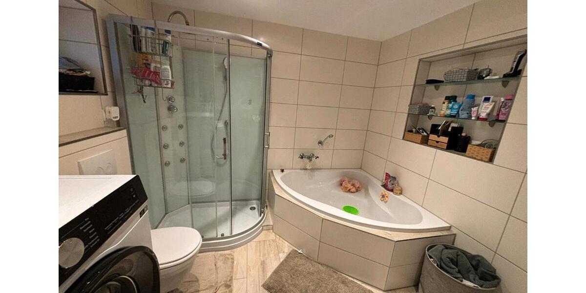 Erdgeschoßwohnung Waldachtal - 5 Zimmer, 100 m&sup2;, 1.000&euro; | Angebot:25852592