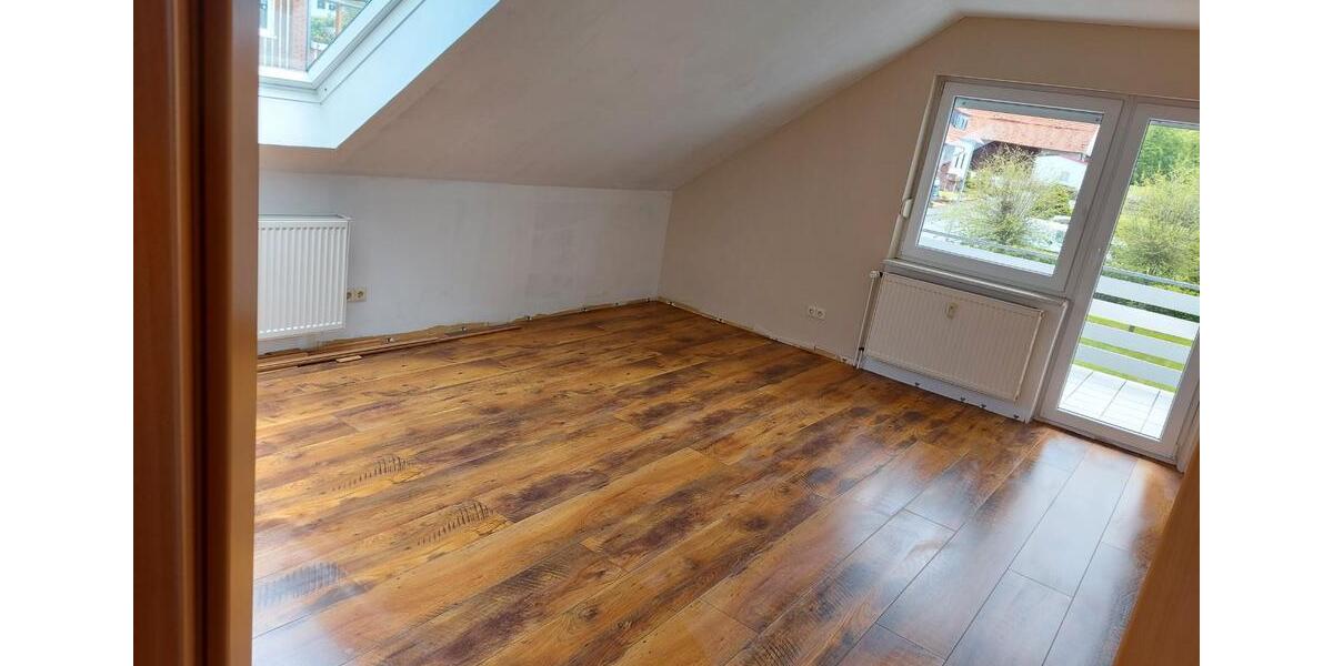 Dachgeschoßwohnung Rauschenberg - 5 Zimmer, 89 m&sup2;, 700&euro; | Angebot:26482957
