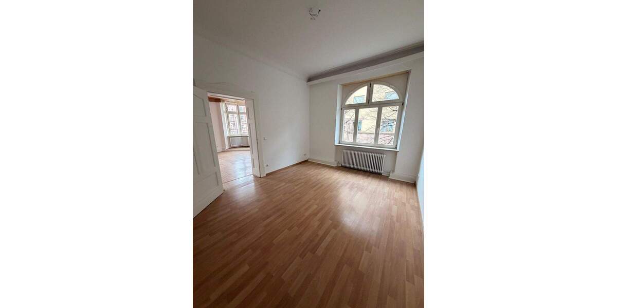 Etagenwohnung Nürnberg Muggenhof - 5 Zimmer, 120 m&sup2;, 1.200&euro; | Angebot:24967114