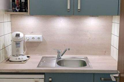 Büro 3b in Köln-Gremberg: 15,6 m² All-In, 247 Zugang zimmer