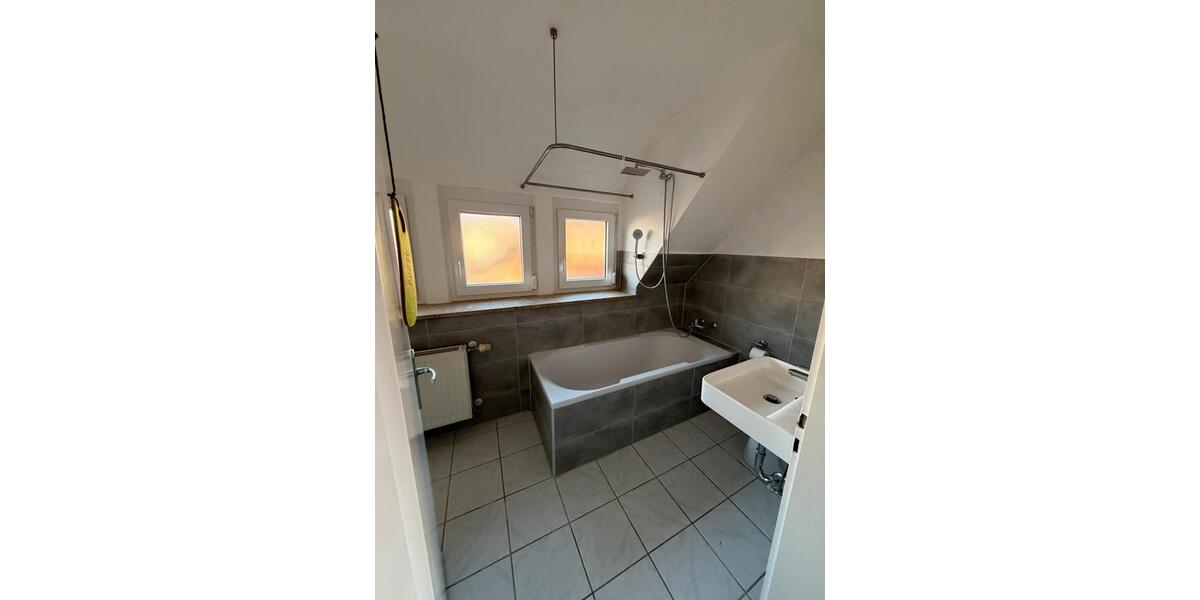 Etagenwohnung Gräfenberg - 3 Zimmer, 79 m&sup2;, 1.150&euro; | Angebot:24679899