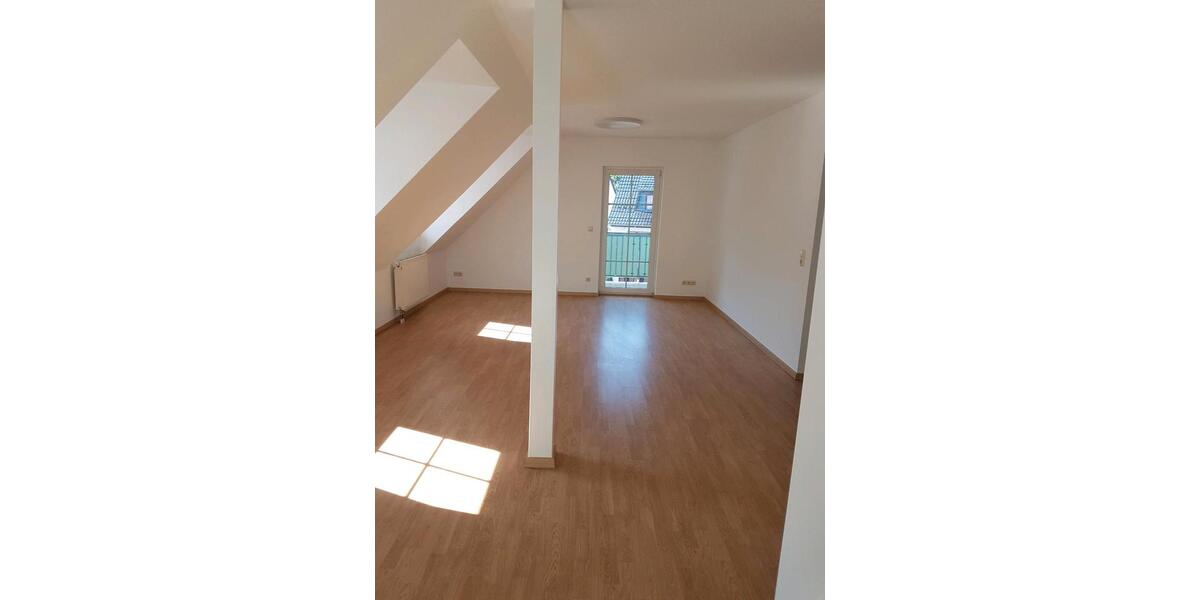 Dachgeschoßwohnung Schmalkalden - 2 Zimmer, 60 m&sup2;, 350&euro; | Angebot:24886292