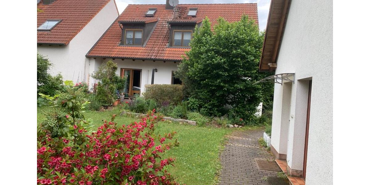 Erdgeschoßwohnung Uttenreuth - 1 Zimmer, 22 m&sup2;, 360&euro; | Angebot:26699695