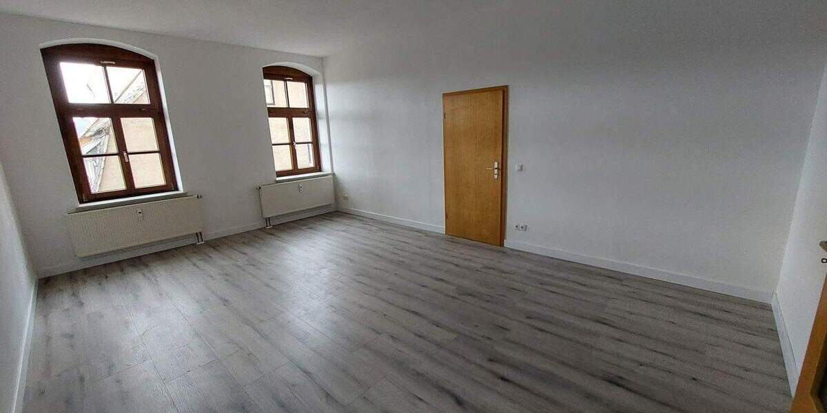 Etagenwohnung Roßwein - 3 Zimmer, 83 m&sup2;, 458&euro; | Angebot:26703491