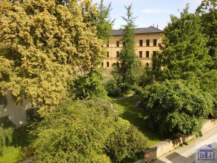 Dachgeschoßwohnung Zittau - 3 Zimmer, 81 m&sup2;, 425&euro; | Angebot:24254643