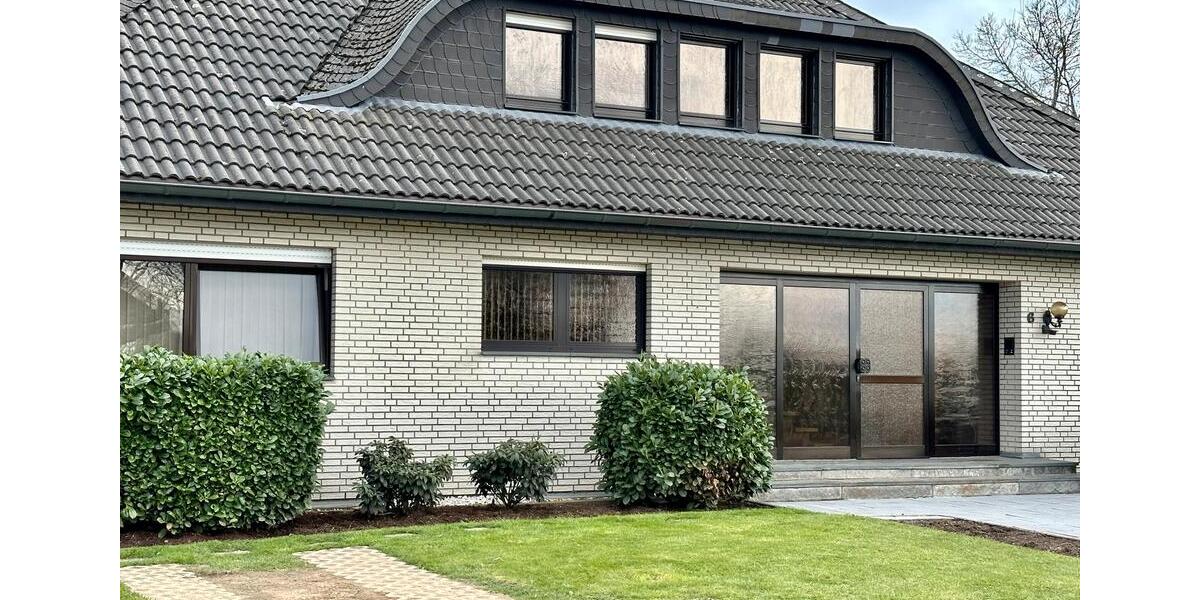 Dachgeschosswohnung in 52382 Niederzier Hambach 3 zimmer