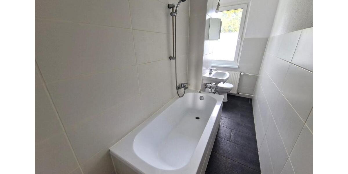 *AKTIONSWOHNUNG* Neu kalkuliert: 4-Raum-Wohnung jetzt noch attraktiver im Preis! 4 zimmer