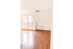 Dachgeschoßwohnung Eisfeld - 1 Zimmer, 34 m&sup2;, 275&euro; | Angebot:26422571