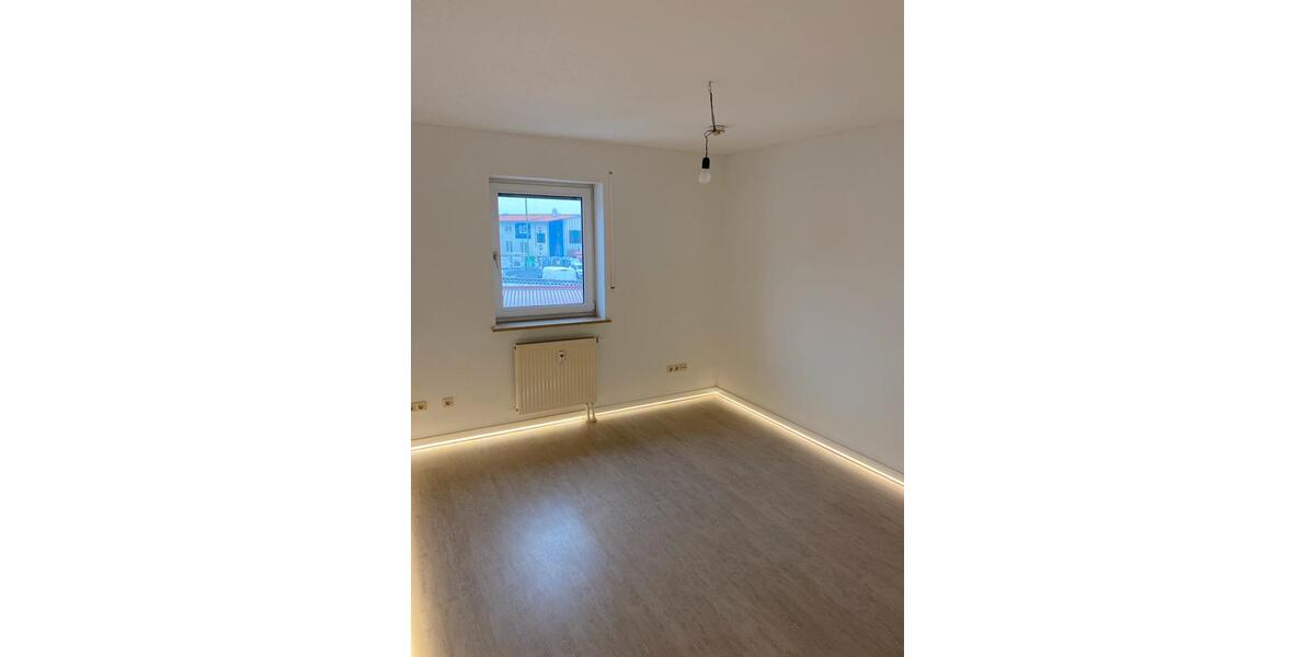Etagenwohnung Hallstadt - 3 Zimmer, 83 m&sup2;, 1.100&euro; | Angebot:24455491