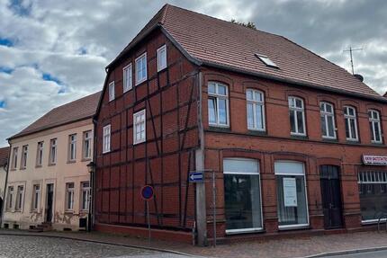 Wohnung Teterow - 2 Zimmer, 43 m&sup2;, 425&euro; | Angebot:25539798