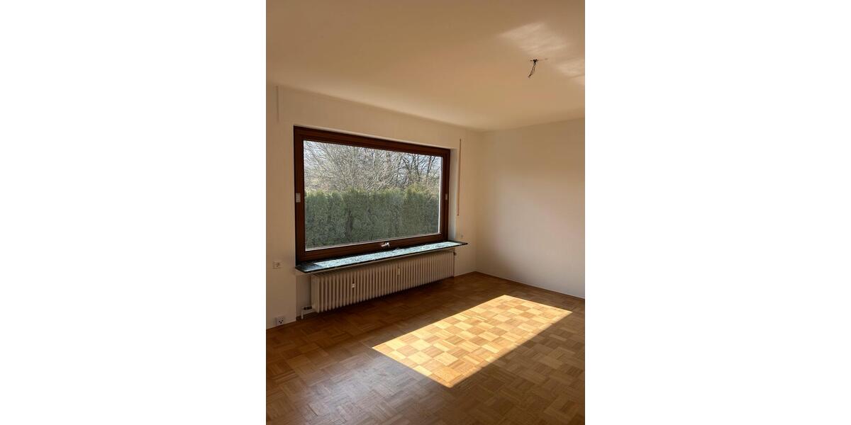 Etagenwohnung Balingen - 2 Zimmer, 90 m&sup2;, 900&euro; | Angebot:25987981