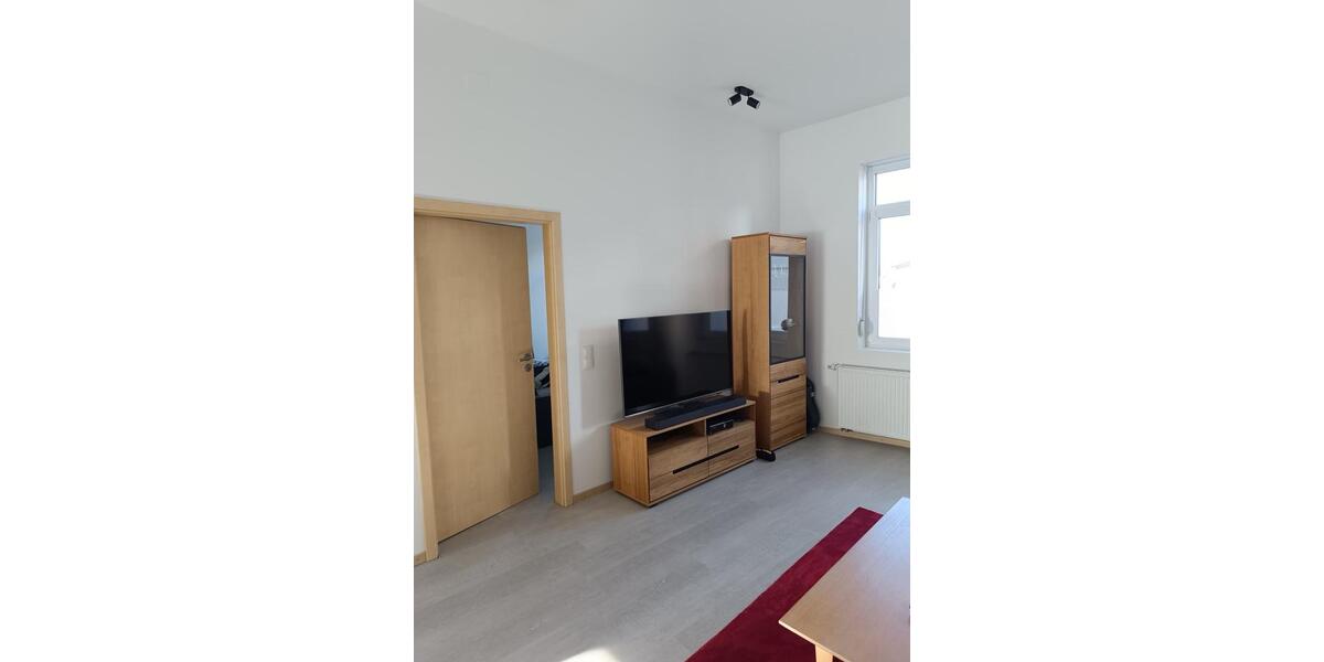 Hochparterre Neuffen - 2 Zimmer, 80 m&sup2;, 810&euro; | Angebot:24495538