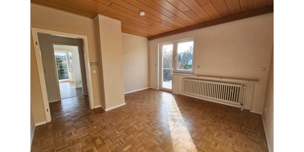Etagenwohnung Bad Wildungen - 4 Zimmer, 120 m&sup2;, 1.250&euro; | Angebot:24550691
