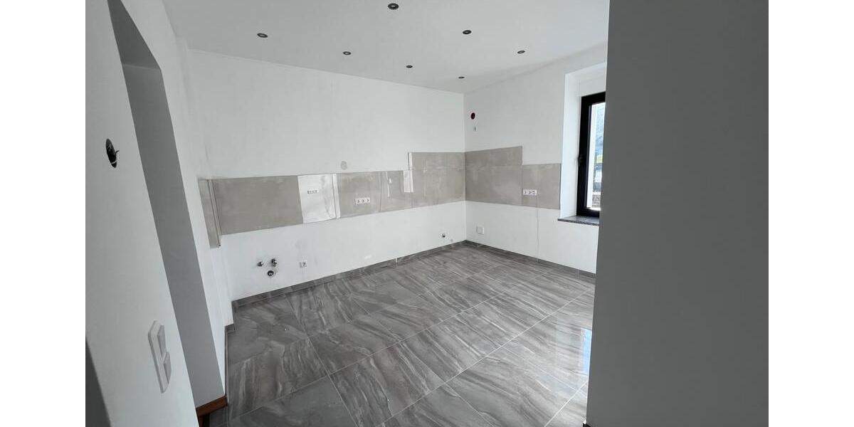 Erdgeschoßwohnung Neunkirchen Heinitz - 3 Zimmer, 102 m&sup2;, 950&euro; | Angebot:24385414