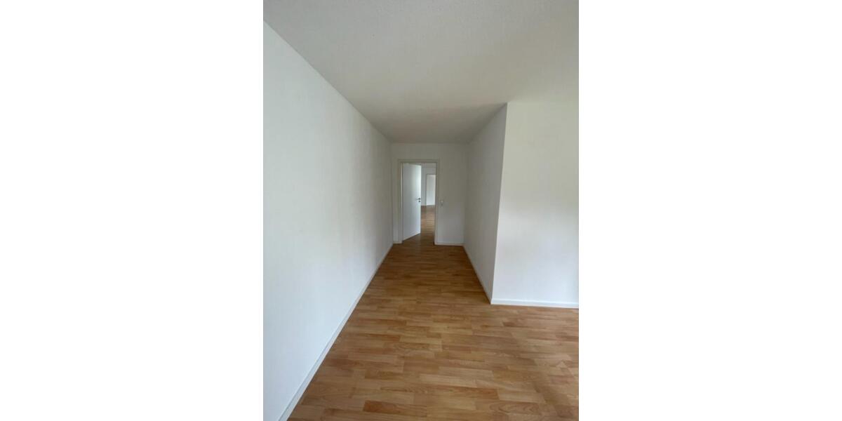 Etagenwohnung Engen - 3.5 Zimmer, 82 m&sup2;, 980&euro; | Angebot:25821681