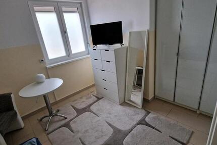 Pendler & Business - Zimmer frei ab 01.02. # Teltow Bhf 1 zimmer