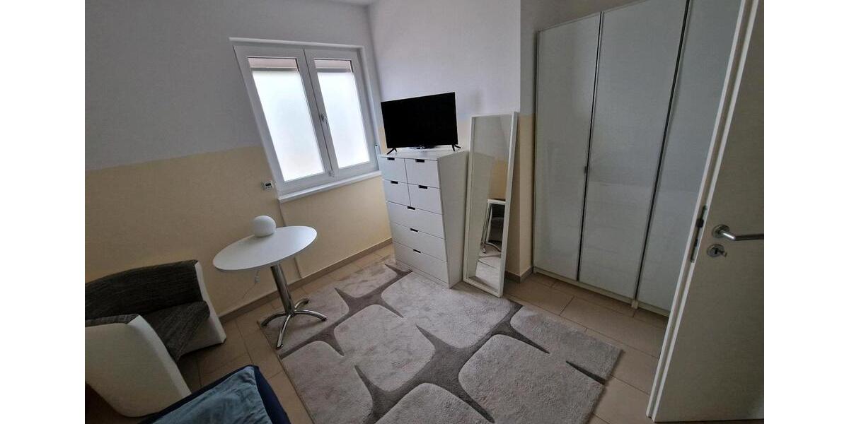 Wohnen auf Zeit Teltow - 1 Zimmer, 10 m&sup2;, 40&euro; | Angebot:24456278