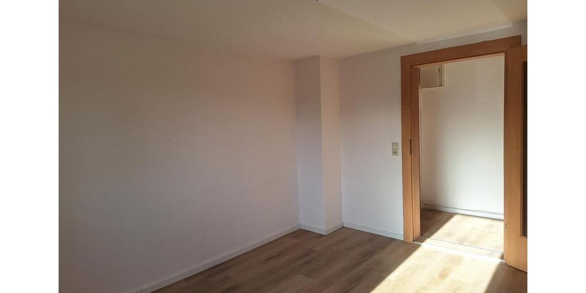 Etagenwohnung Halsbrücke - 2 Zimmer, 46 m&sup2;, 255&euro; | Angebot:25351057