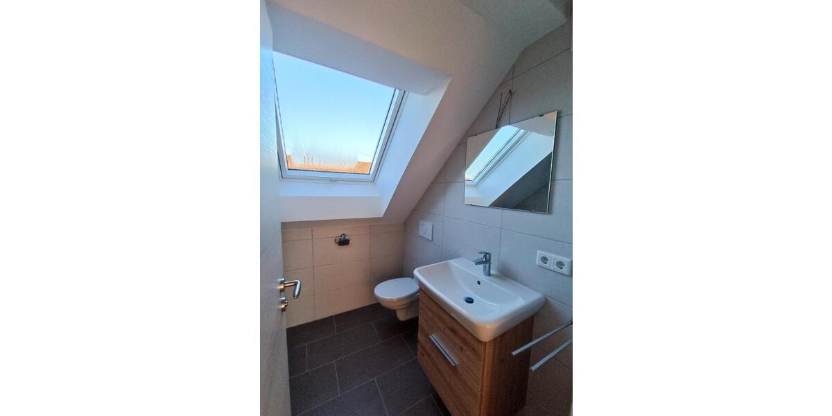Dachgeschoßwohnung Großmehring - 2 Zimmer, 49 m&sup2;, 690&euro; | Angebot:26606048