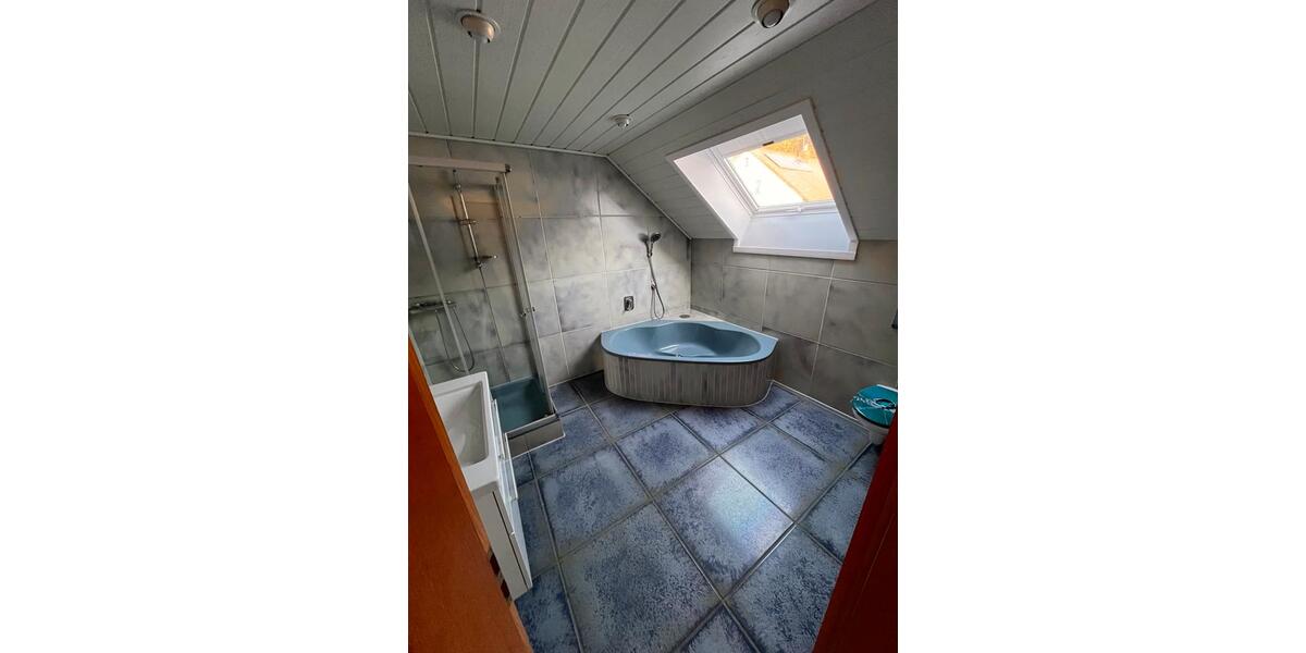 Dachgeschoßwohnung Greding - 2 Zimmer, 85 m&sup2;, 1.050&euro; | Angebot:26050541