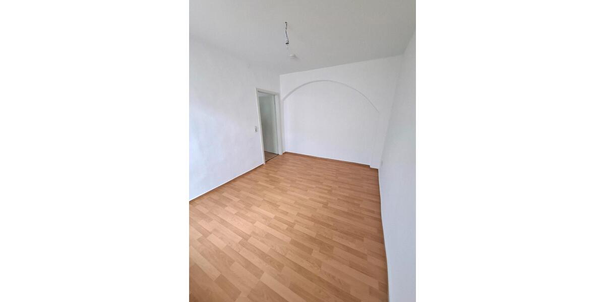 Etagenwohnung Döbeln - 2 Zimmer, 38 m&sup2;, 189&euro; | Angebot:26502253