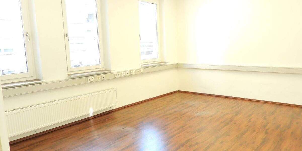 Gewerbeobjekt Nürnberg St Peter - 4 Zimmer, 100 m&sup2;, 890&euro; | Angebot:25915935