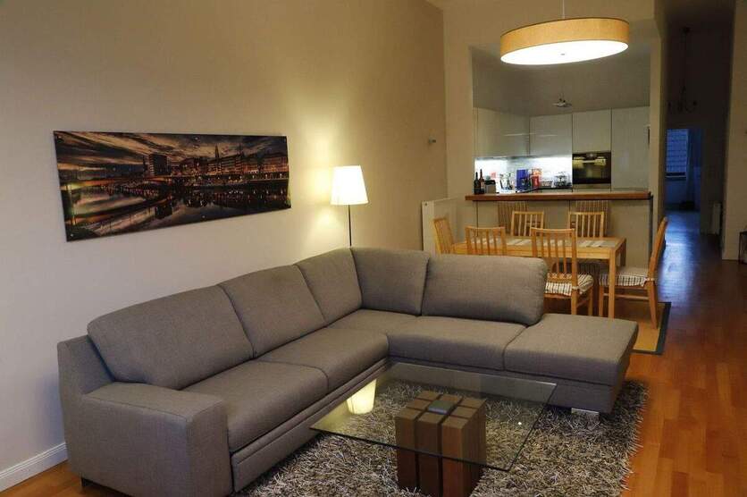 Mitten im Wachmannquartier! 3-Zimmer-Hochparterrewohnung mit Terrasse und Garten 3 zimmer