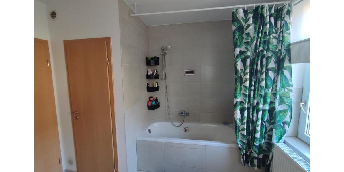 Etagenwohnung Eisenach - 1 Zimmer, 60 m&sup2;, 400&euro; | Angebot:25806476