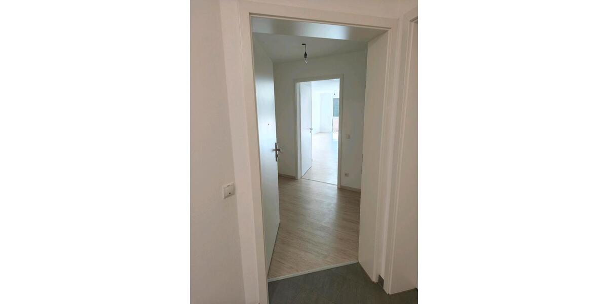 Etagenwohnung Köfering - 2 Zimmer, 69 m&sup2;, 890&euro; | Angebot:26049404