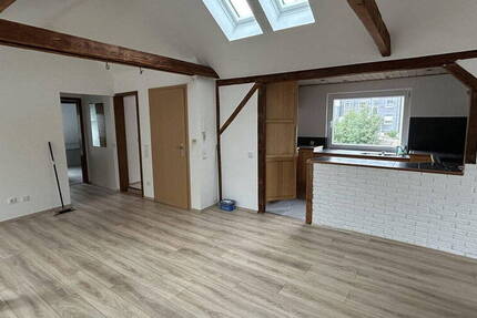 4 Zimmer WHG. ca. 75qm Gartenanteil offene Küche Schemmstr. 8