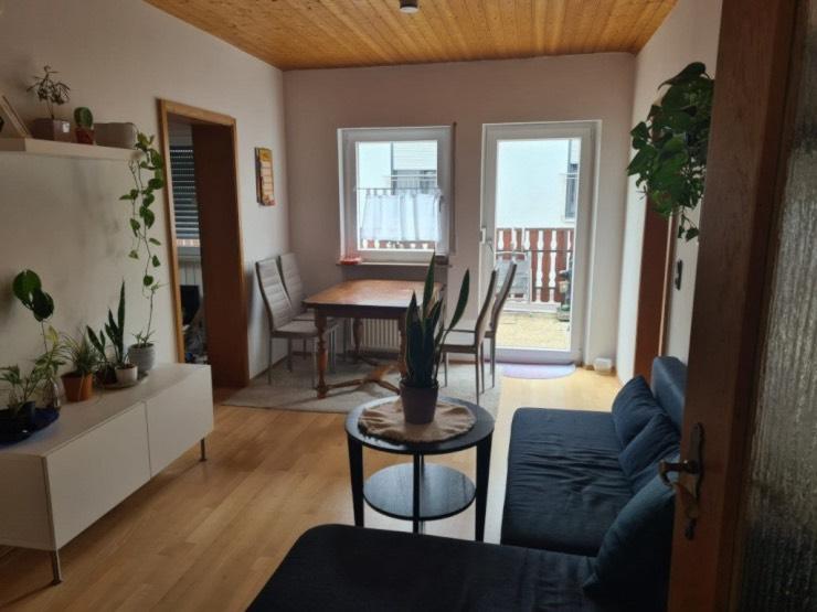 Wohnen auf Zeit Gerbrunn - 1 Zimmer, 10 m&sup2;, 344&euro; | Angebot:26600318