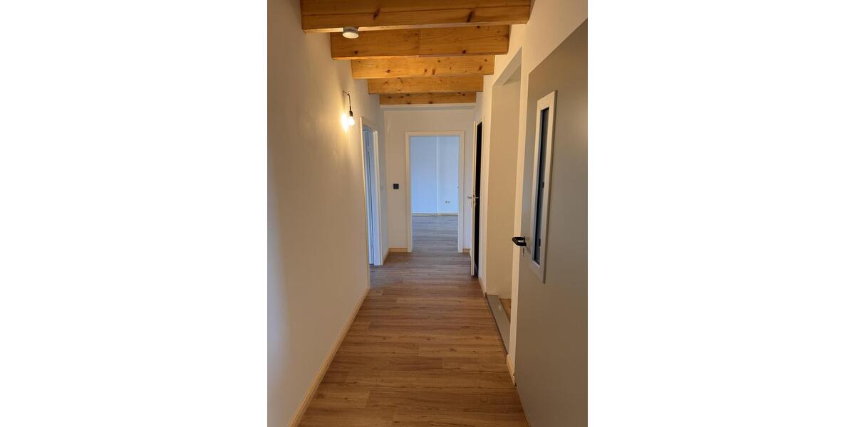 Dachgeschoßwohnung Lüneburg Ebensberg - 2 Zimmer, 120 m&sup2;, 1.500&euro; | Angebot:25648228