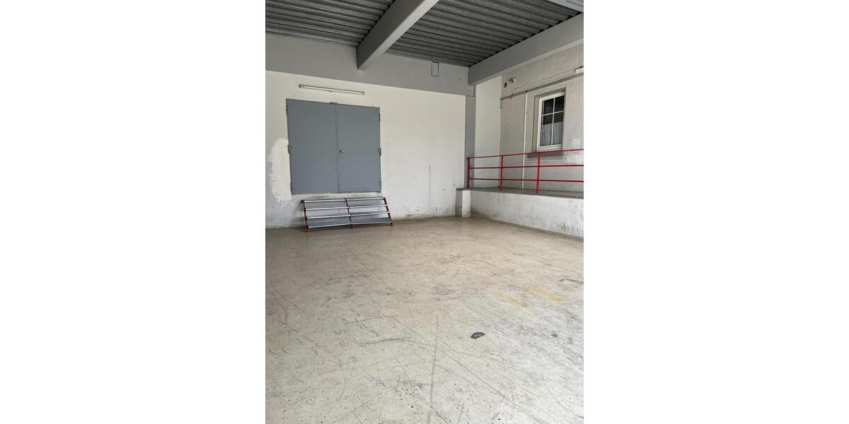 Lagerhalle mit Büro Geislingen-Binsdorf zu vermieten (70+76m²) zimmer