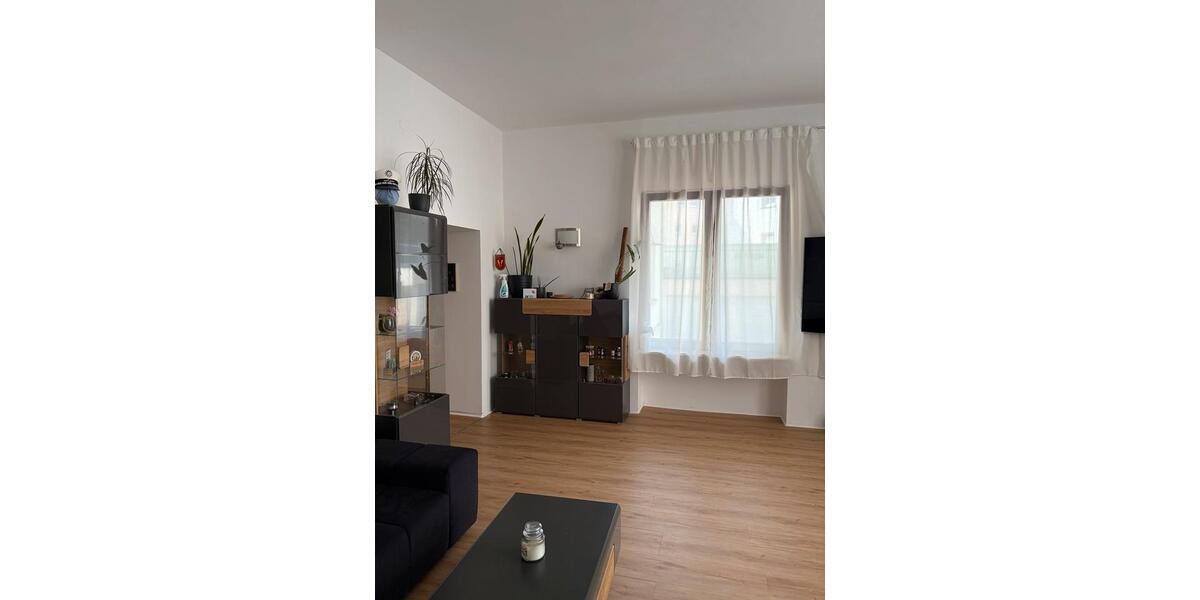 Hochparterre Pforzheim Weststadt - 3 Zimmer, 120 m&sup2;, 1.150&euro; | Angebot:26024503