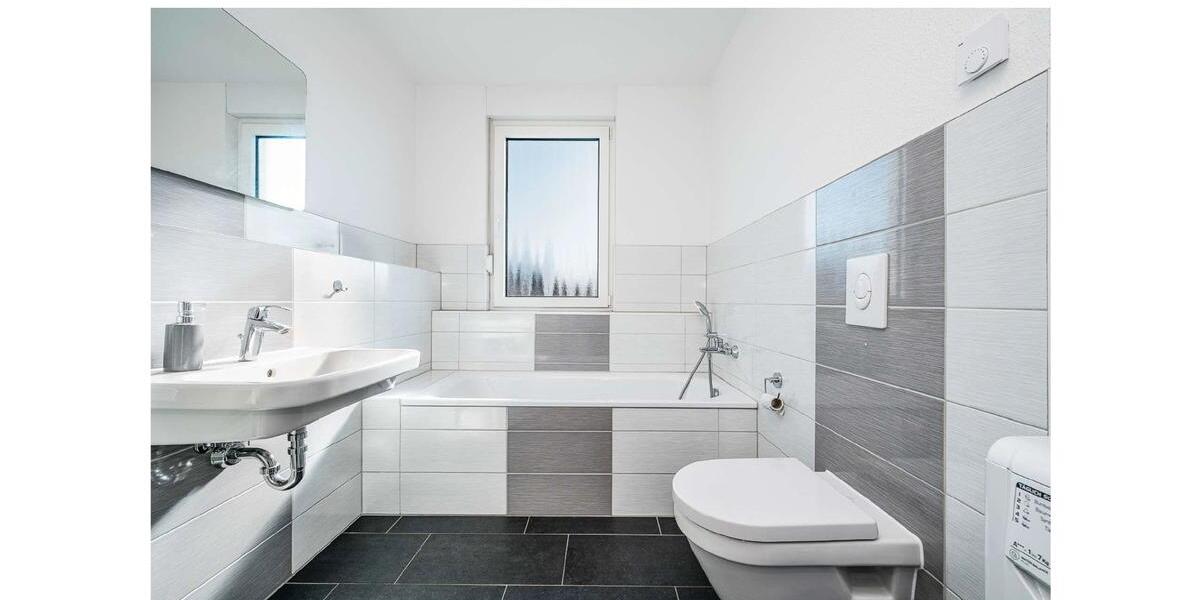 Etagenwohnung Schönefeld - 3 Zimmer, 80 m&sup2;, 1.550&euro; | Angebot:26656354
