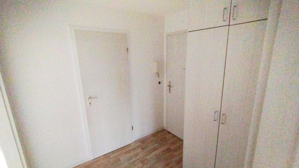 Etagenwohnung Nienburg (Saale) - 1 Zimmer, 32 m&sup2;, 192&euro; | Angebot:24568330