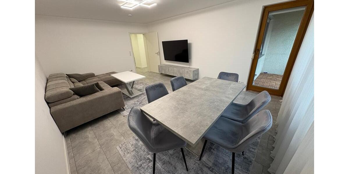 Etagenwohnung Pfullingen - 4 Zimmer, 87 m&sup2;, 1.300&euro; | Angebot:24677397