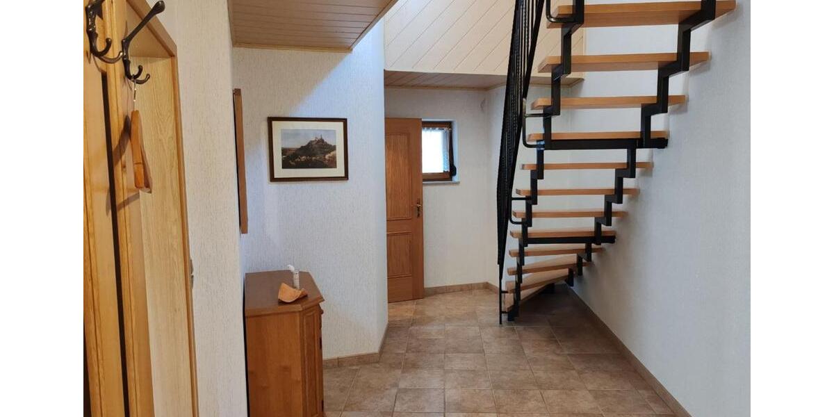 Einfamilienhaus Kirchensittenbach - 5 Zimmer, 122 m&sup2;, 1.220&euro; | Angebot:24351129